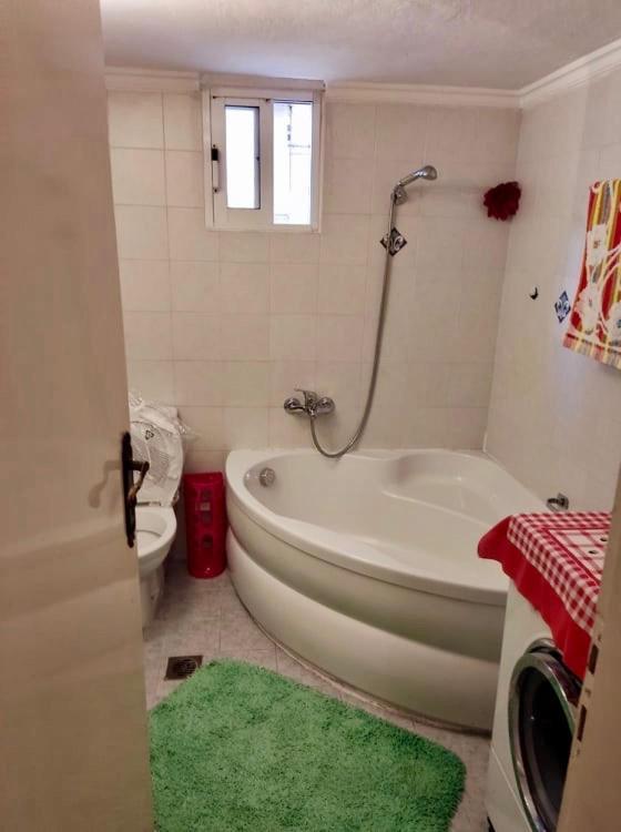 Marys House , Lovely 2-Bedroom Apartment Saloniki Zewnętrze zdjęcie